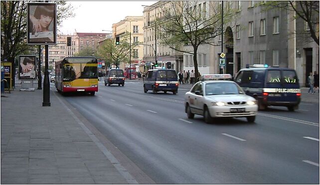 Wzmozony ruch policji swietokrzyska, Świętokrzyska 14b, Warszawa 00-050 - Zdjęcia