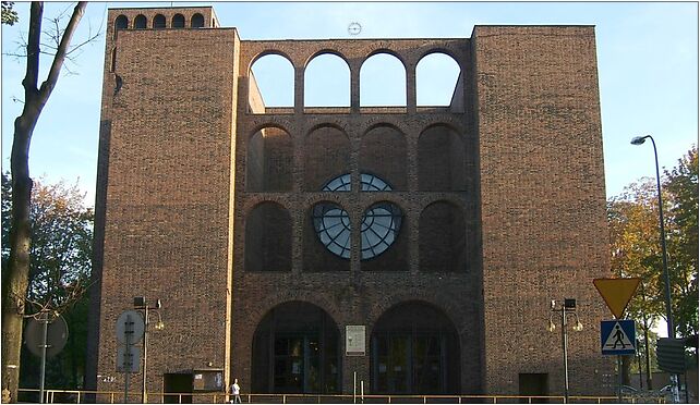 Zabrze St. Joseph's Church facade, Roosevelta Franklina 77 41-800 - Zdjęcia