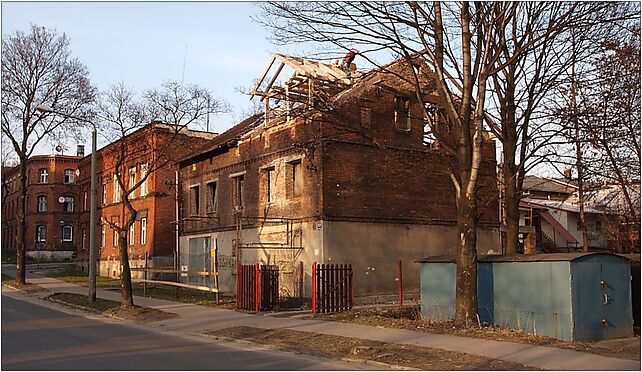 Zabrze Staszica 17 24 03 2010 P3248488, Staszica Stanisława 17 41-800 - Zdjęcia