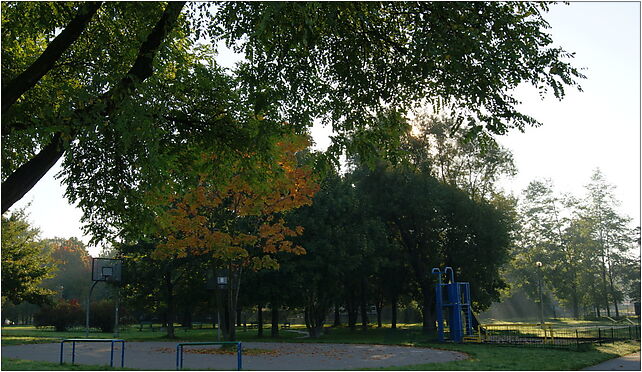 Zeromski Park, Na Skarpie Estate,Nowa Huta,Krakow,Poland, Kraków 31-914 - Zdjęcia
