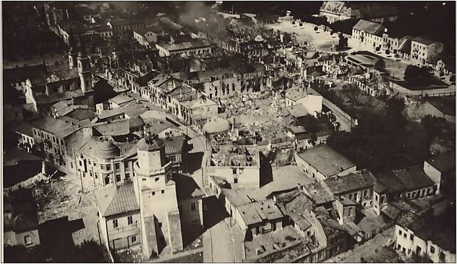 Zniszczenia1939 0, Krakowskie Przedmieście 19, Wieluń 98-300 - Zdjęcia
