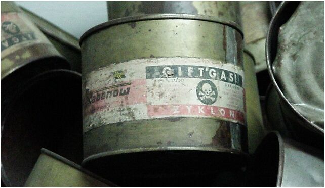 Zyklon B Container, Ofiar Faszyzmu, Brzezinka 32-600 - Zdjęcia